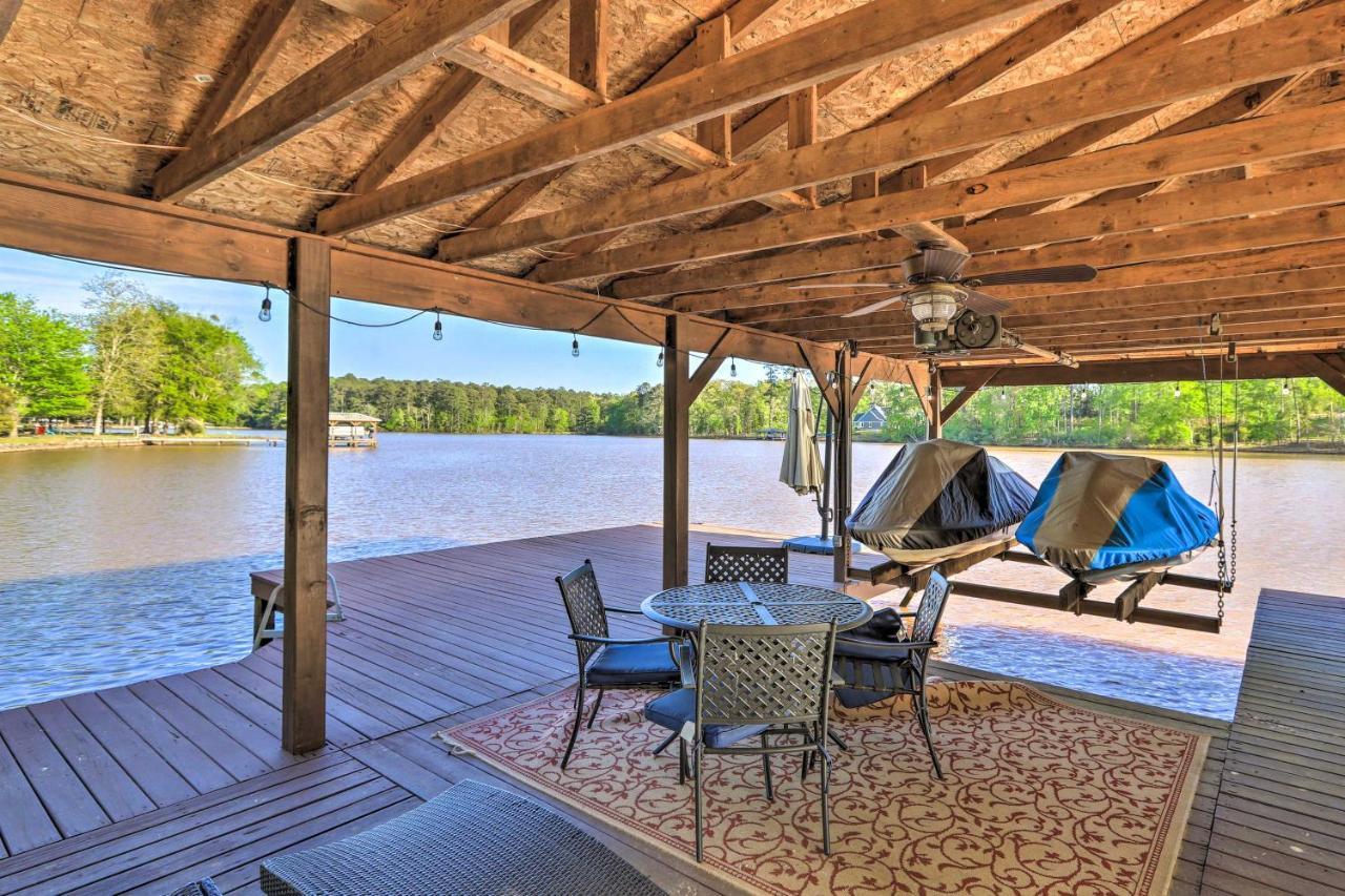 Villa Chic Lake Sinclair Retreat With Dock And Hot Tub! Resseaus Crossroads Exterior foto