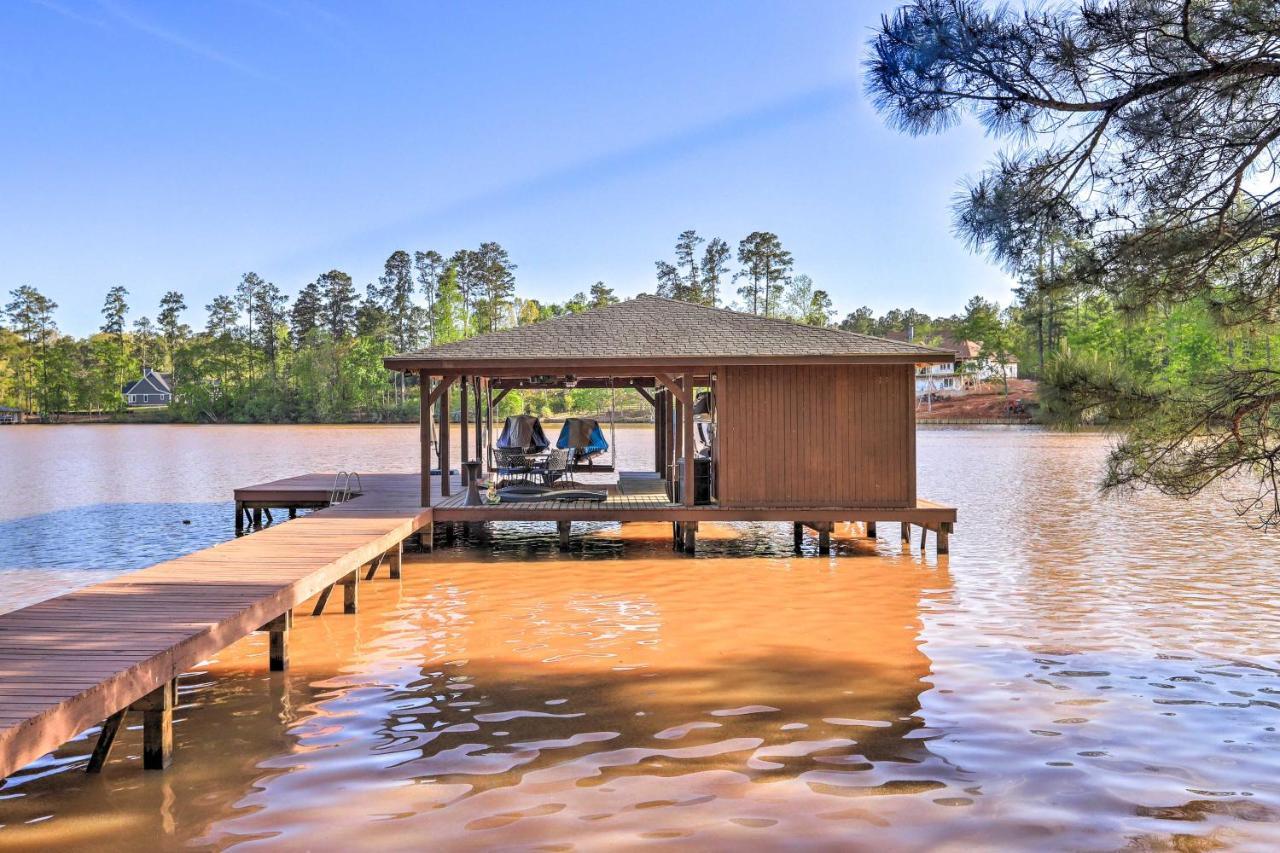 Villa Chic Lake Sinclair Retreat With Dock And Hot Tub! Resseaus Crossroads Exterior foto